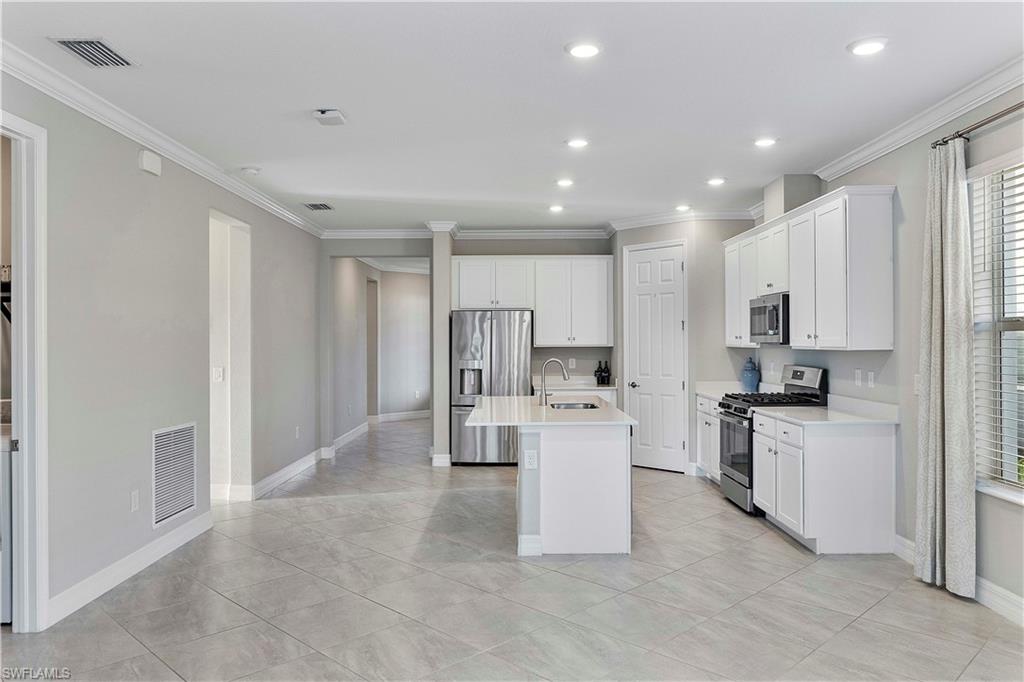 LAKE TIMBER - Residential Lease