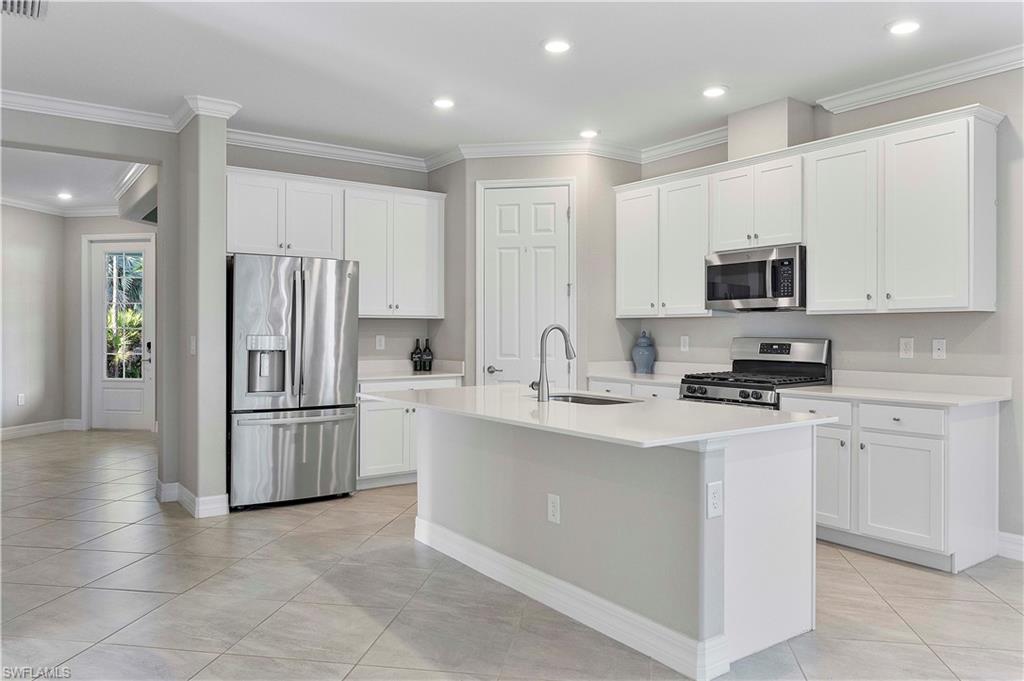 LAKE TIMBER - Residential Lease