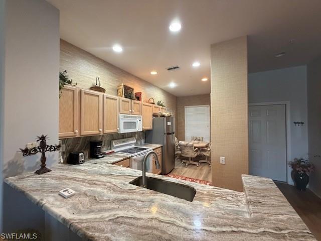 WATERFORD - Residential Lease