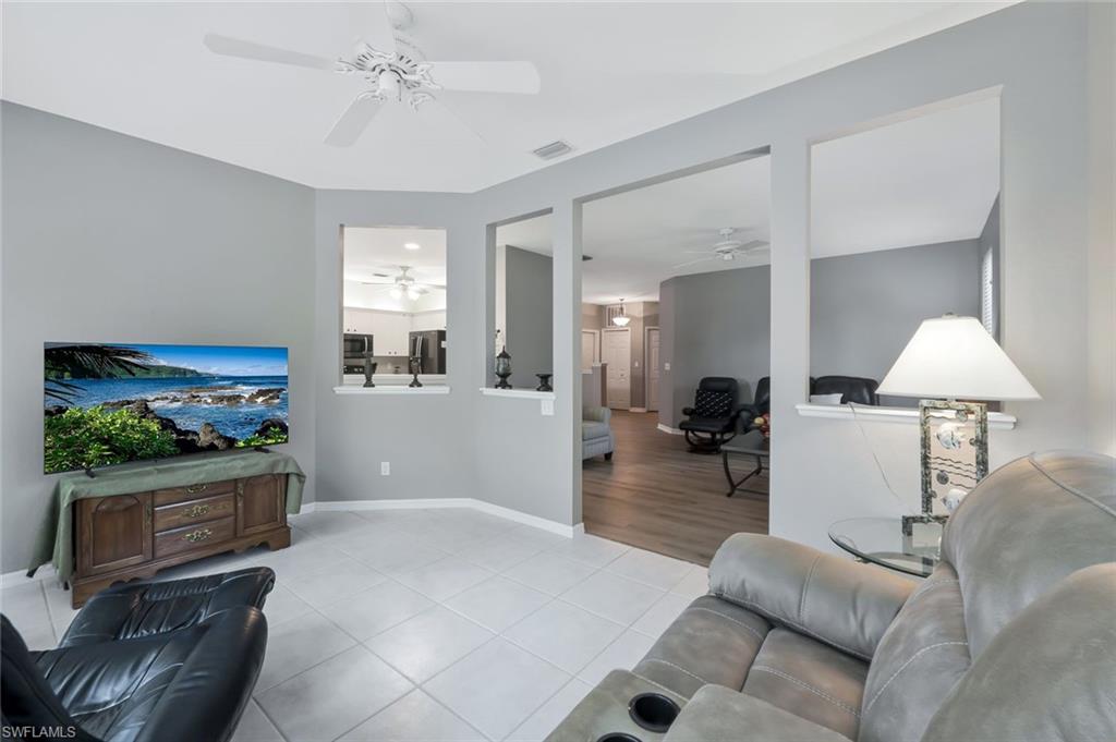 CHARLESTON SQUARE - Residential