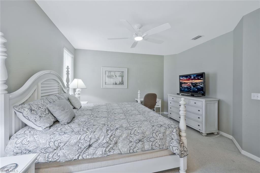 CHARLESTON SQUARE - Residential