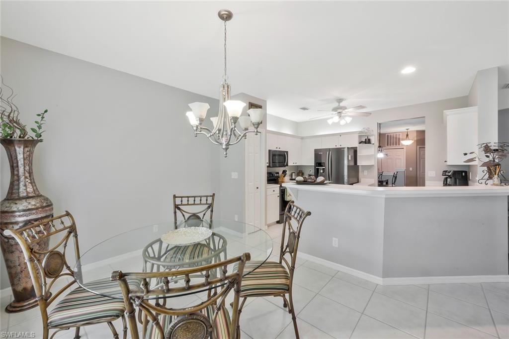 CHARLESTON SQUARE - Residential