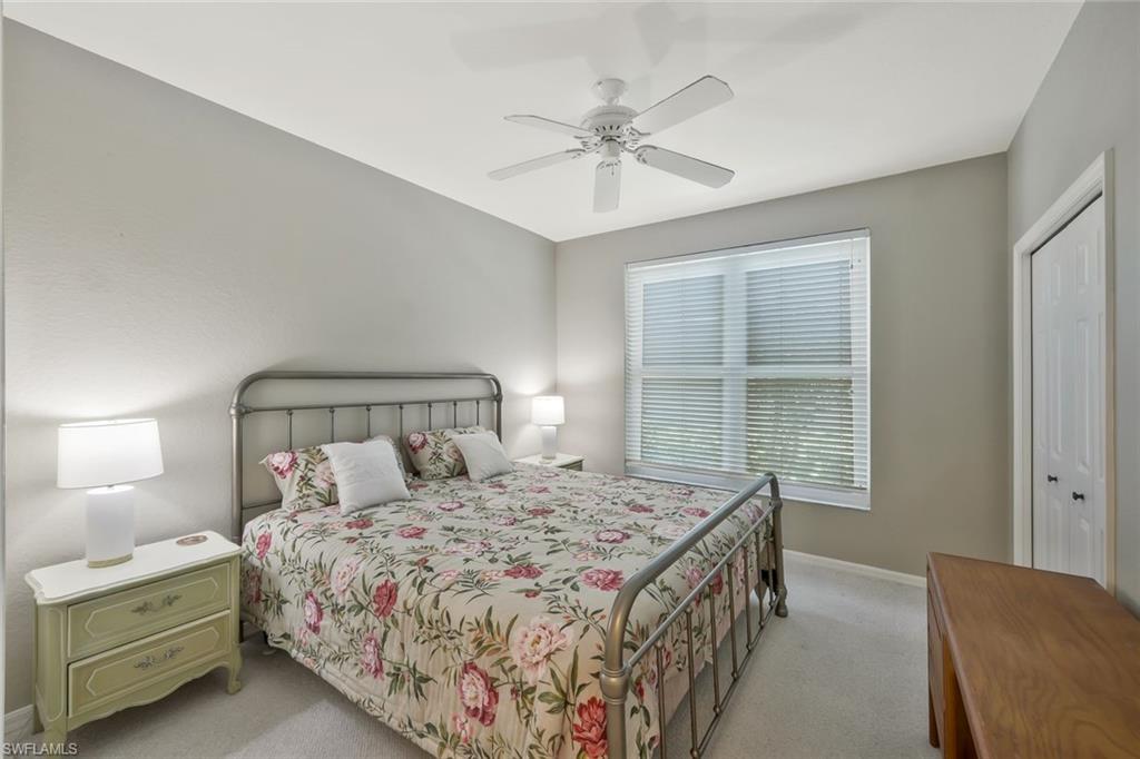 CHARLESTON SQUARE - Residential