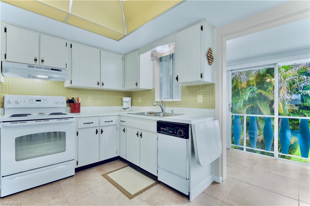 FAIRWAYS I - Residential