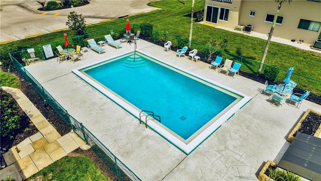 FAIRWAYS I - Residential