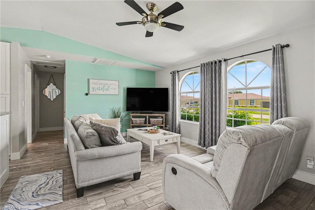 CAPE CORAL - Residential Lease