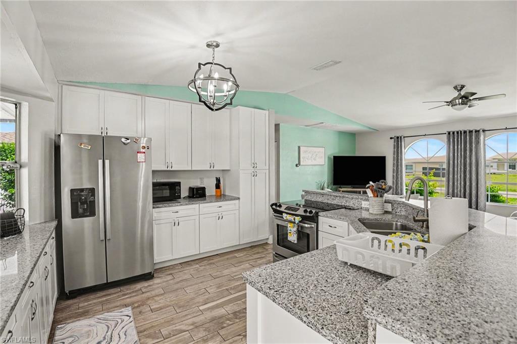 CAPE CORAL - Residential Lease