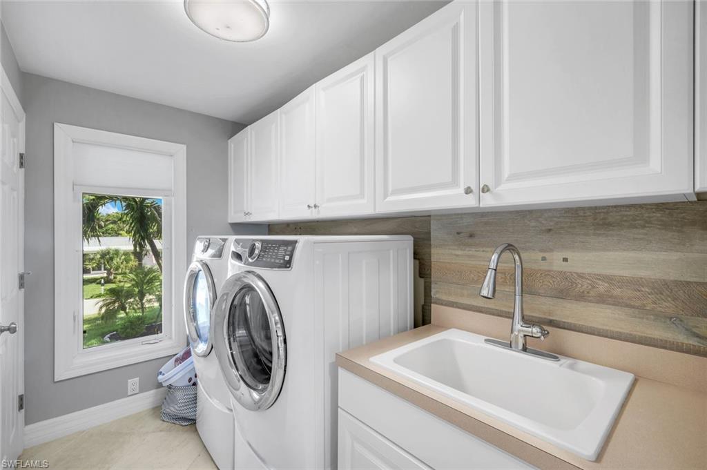 SANIBEL ESTATES - Residential