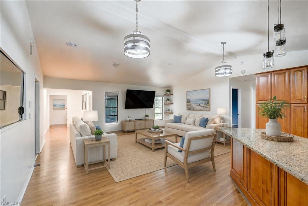 BUCKINGHAM - Residential