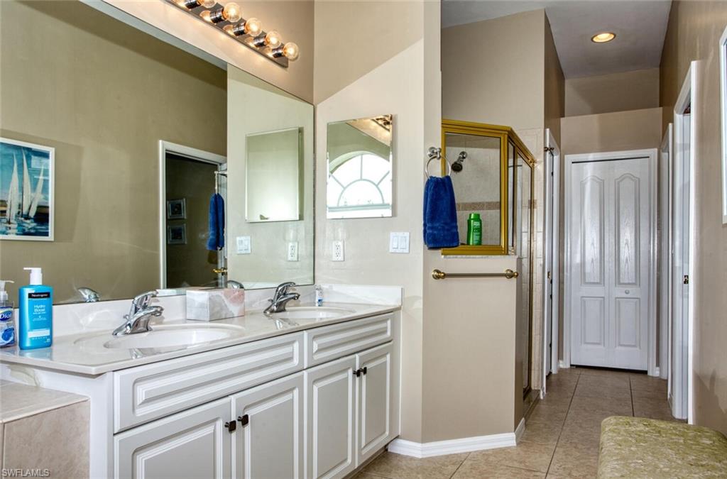 PINEVIEW - Residential