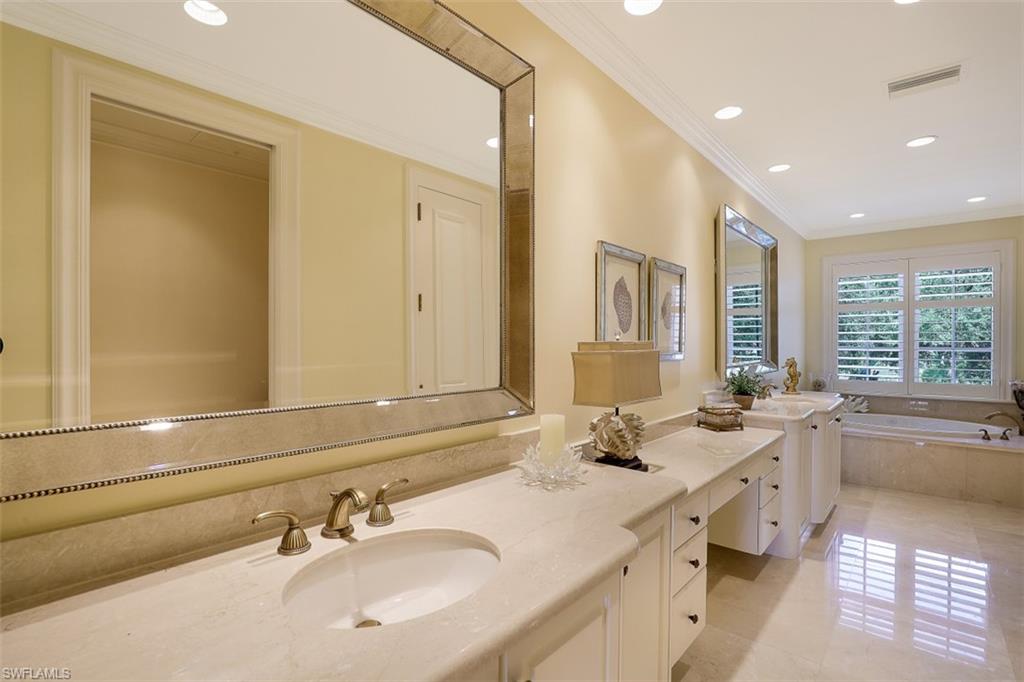 VIZCAYA AT BAY COLONY - Residential