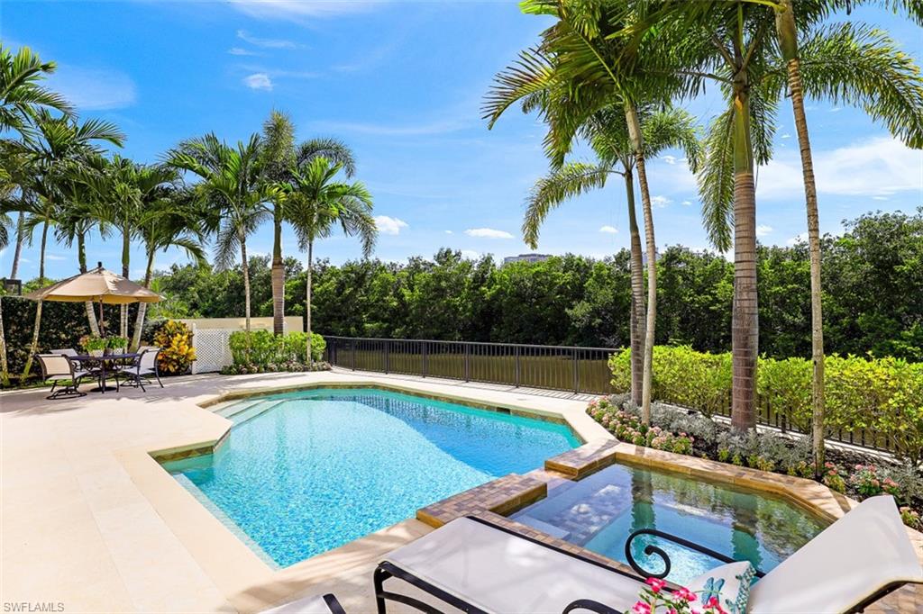 VIZCAYA AT BAY COLONY - Residential