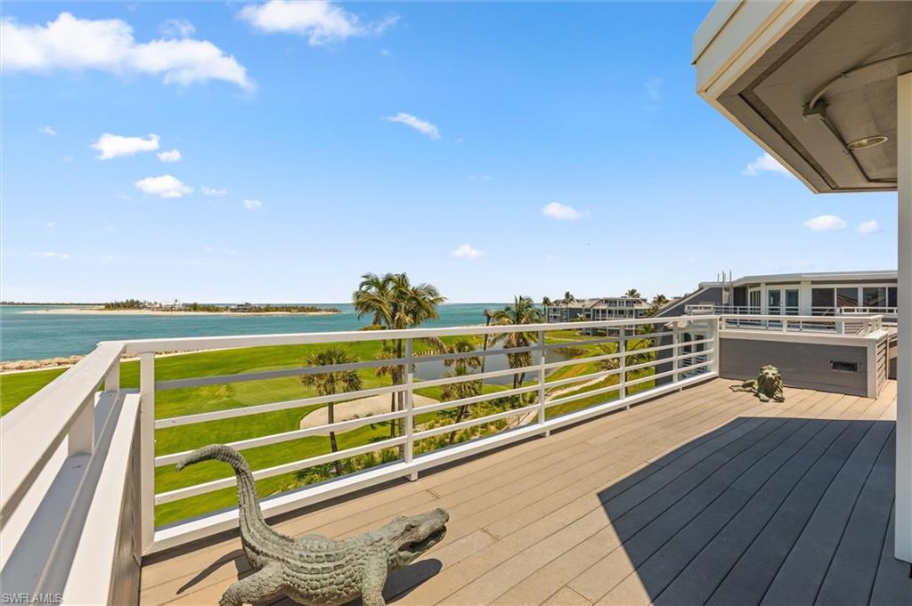 LAND'S END - Residential