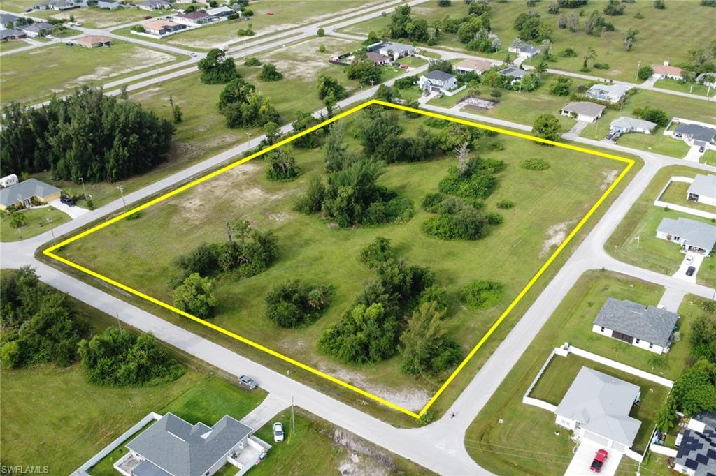 CAPE CORAL - Land