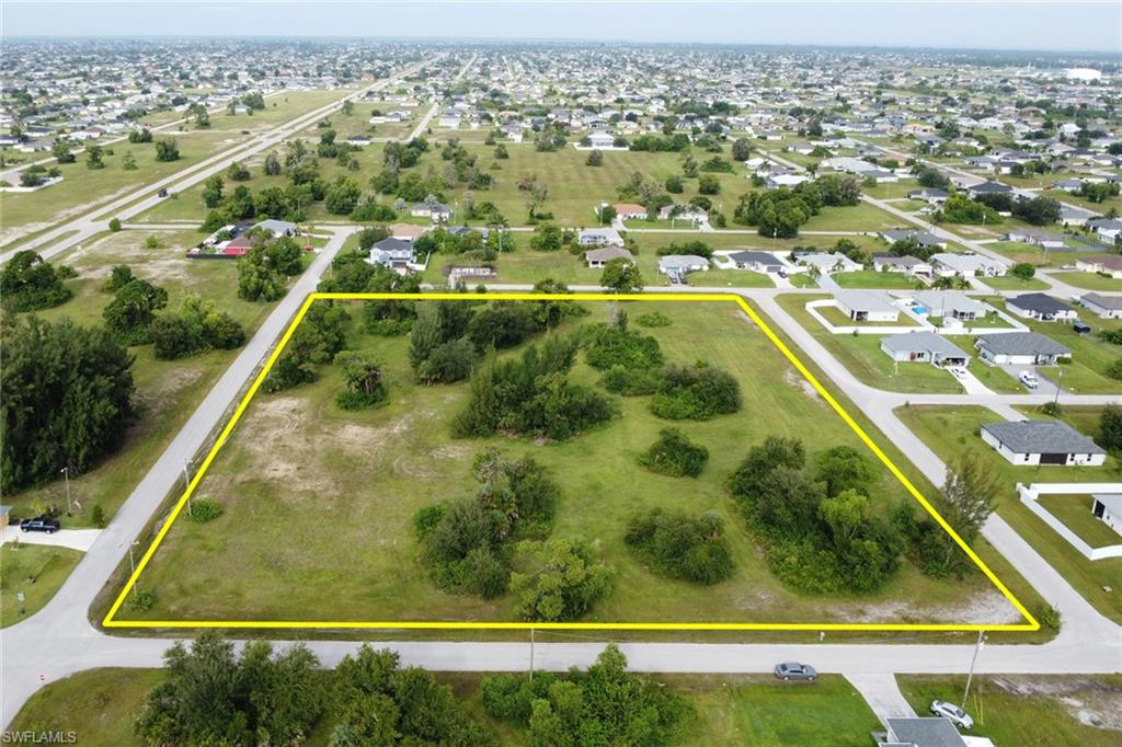 CAPE CORAL - Land