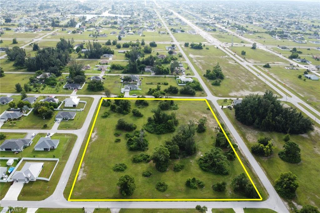 CAPE CORAL - Land