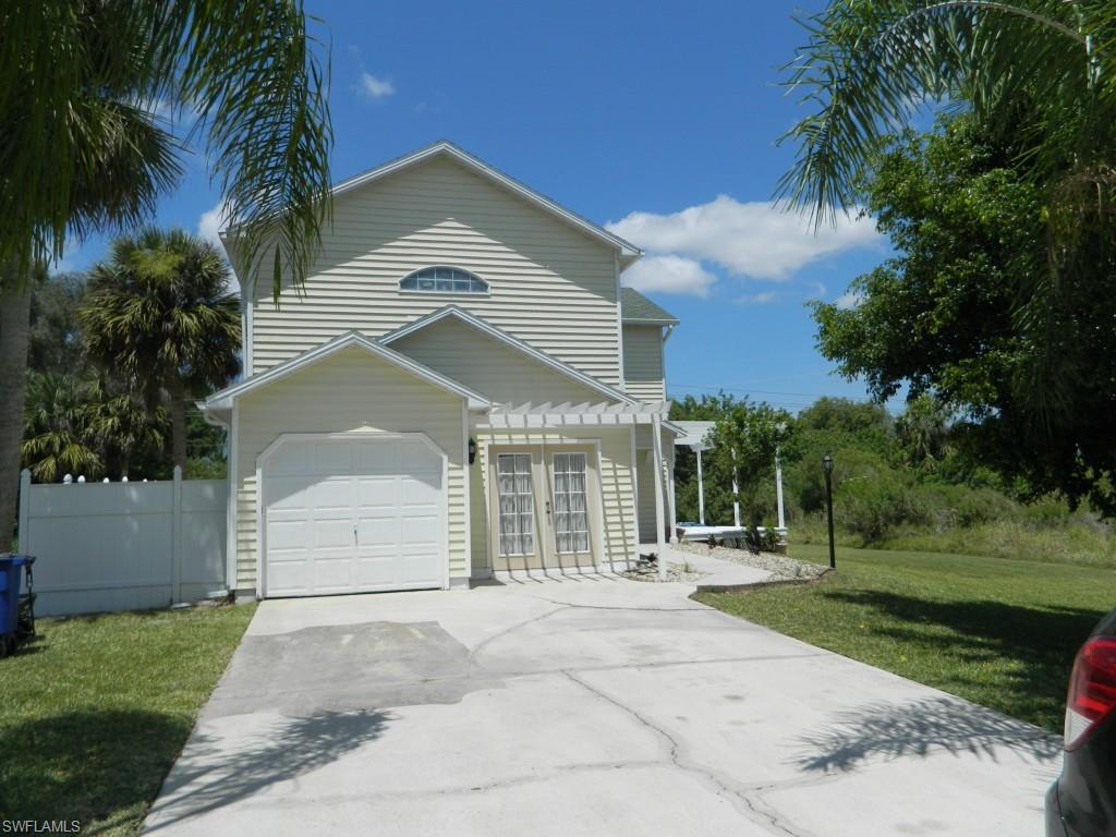 BRIARWOOD SHORES - Residential