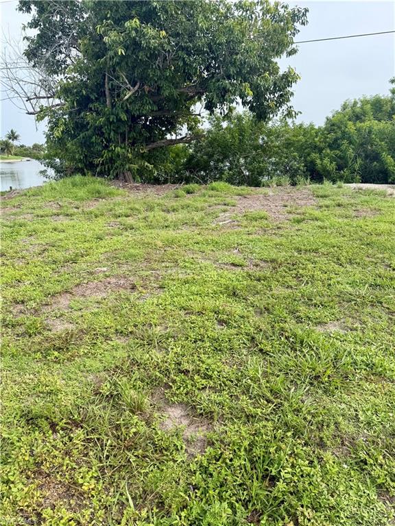 CAPE CORAL - Land