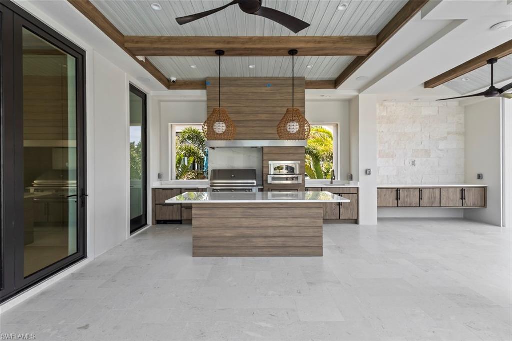 AQUALANE SHORES - Residential