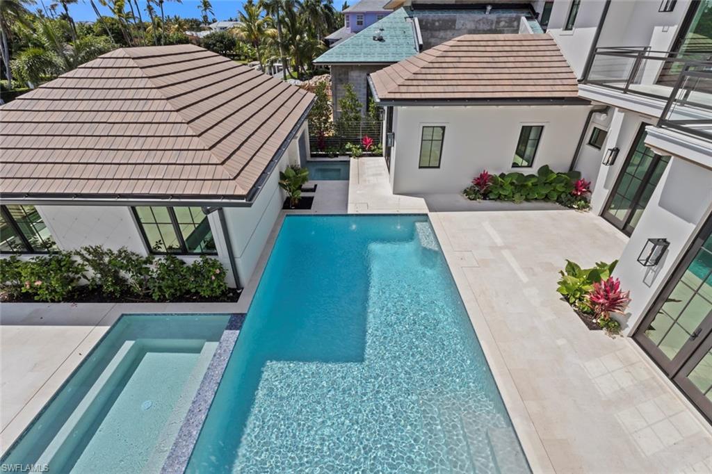 AQUALANE SHORES - Residential