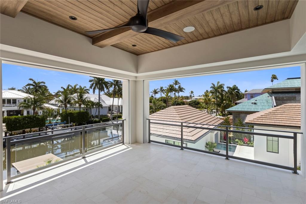 AQUALANE SHORES - Residential