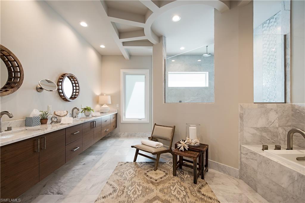 AQUALANE SHORES - Residential