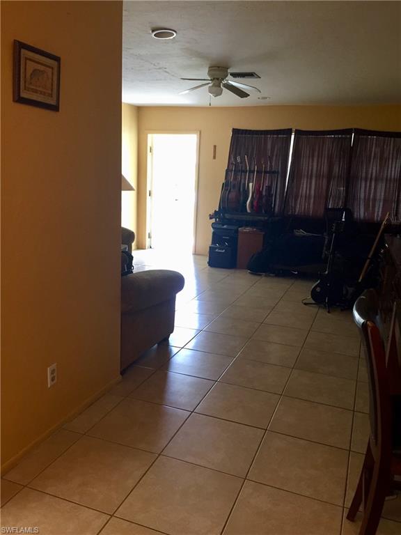 SAN CARLOS PARK - Residential