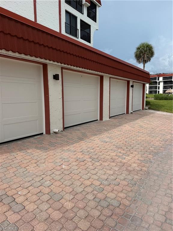 POINTE SANTO DE SANIBEL CONDO - Residential