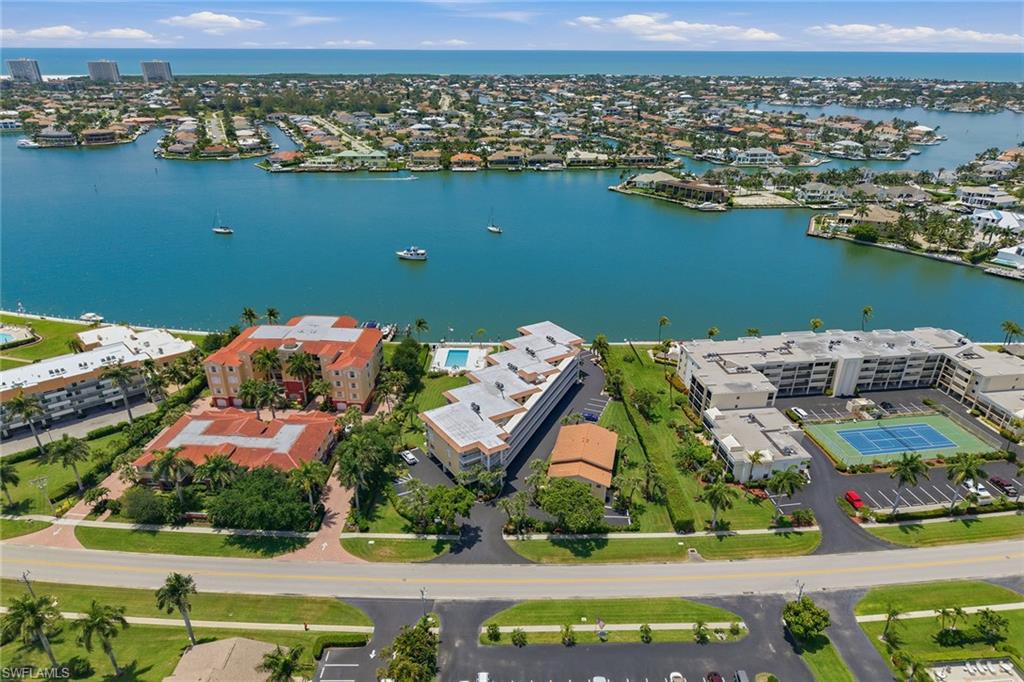VILLA DEL MARE OF MARCO ISLAND - Residential