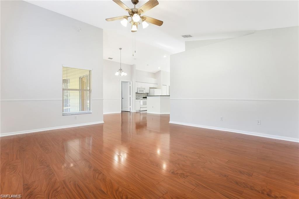 STONEYBROOK - Residential Lease