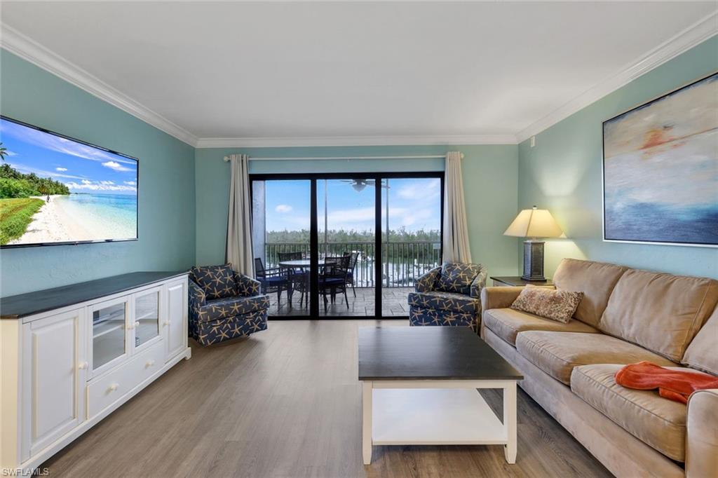 BAYSIDE VILLAS - Residential