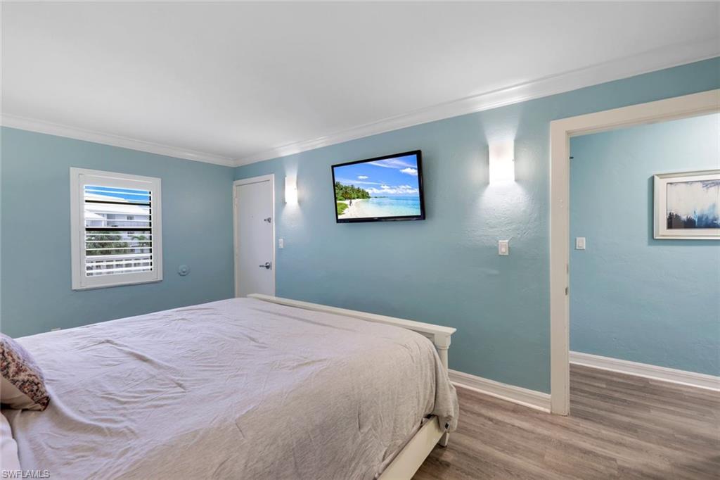 BAYSIDE VILLAS - Residential