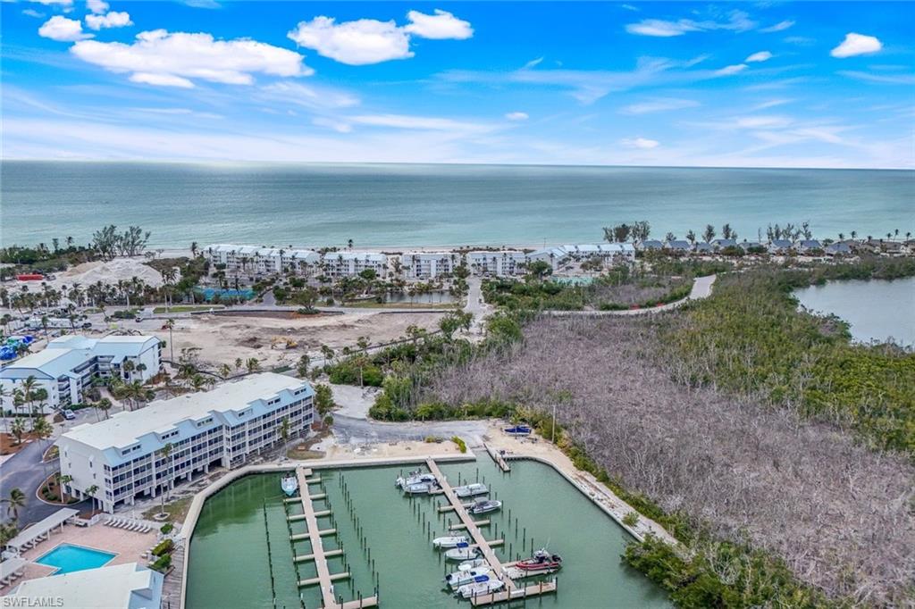 BAYSIDE VILLAS - Residential