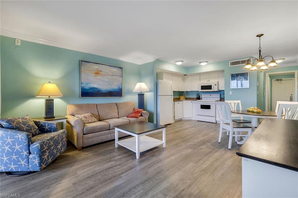 BAYSIDE VILLAS - Residential