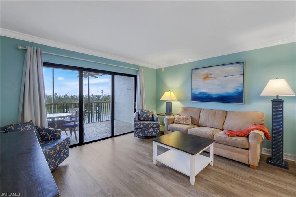 BAYSIDE VILLAS - Residential