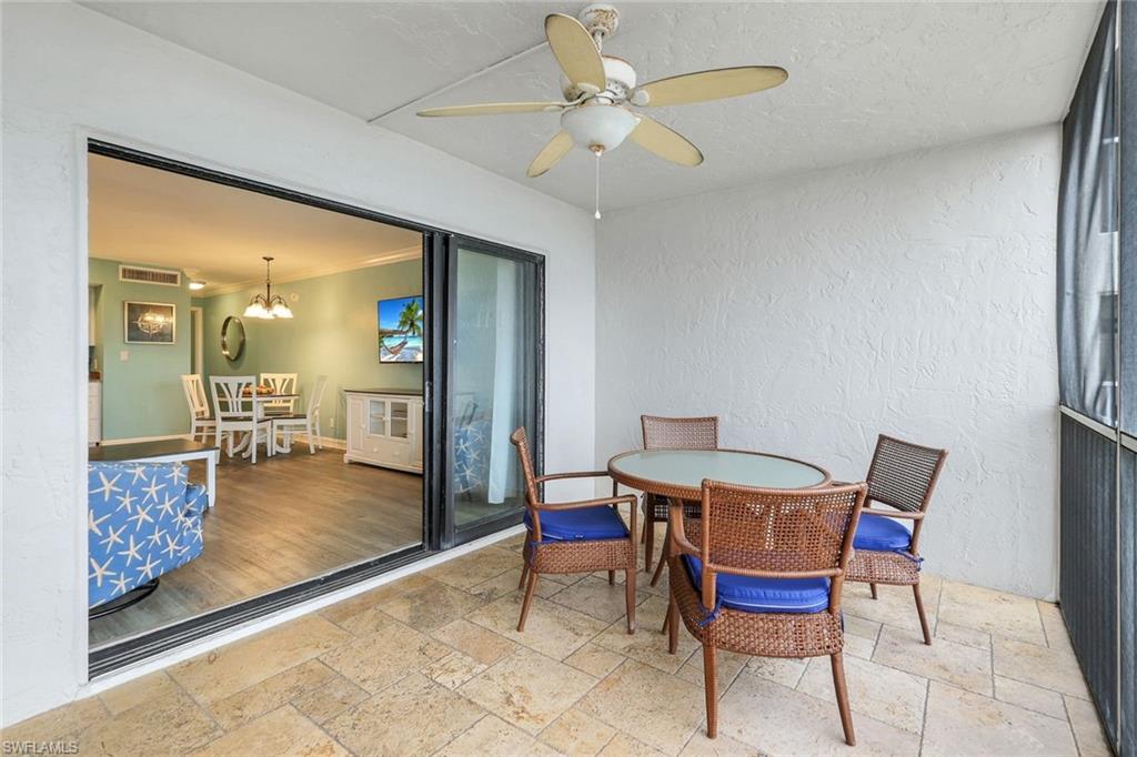 BAYSIDE VILLAS - Residential