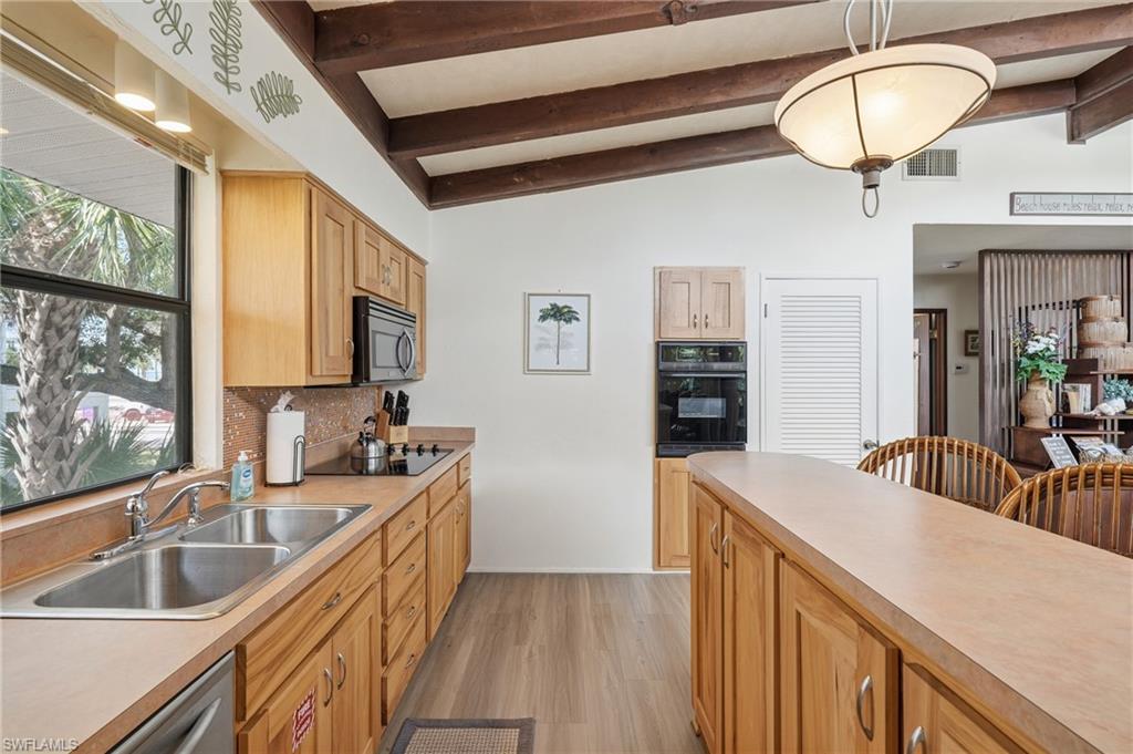 GULF HEIGHTS - Residential Income