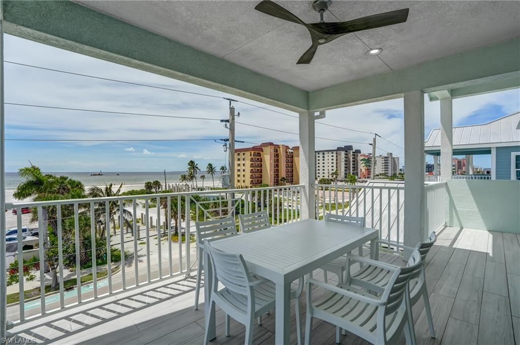 ISLAND SHORES - Residential