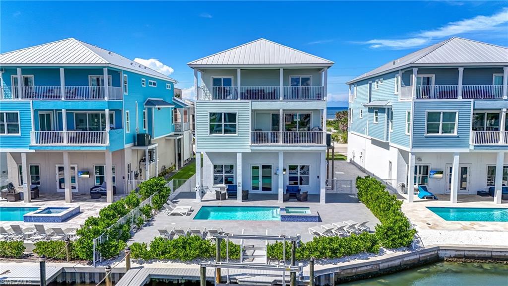 ISLAND SHORES - Residential