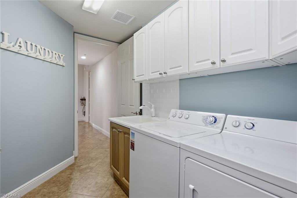 LAGUNA - Residential