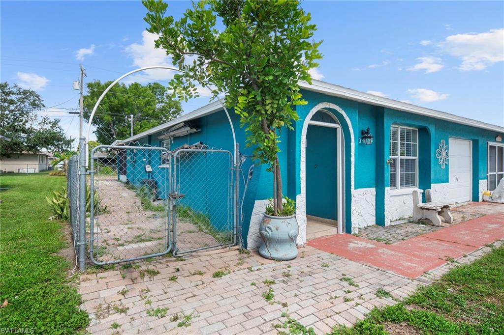 CAPE CORAL - Residential Lease