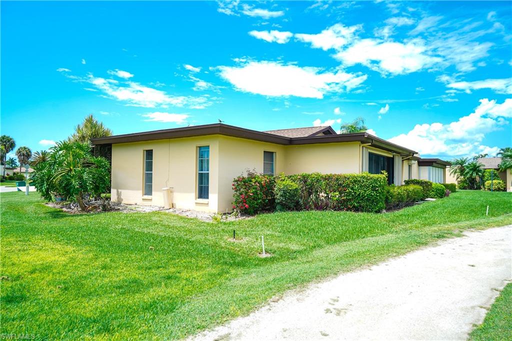 LAKEWOOD VILLAS - Residential Lease