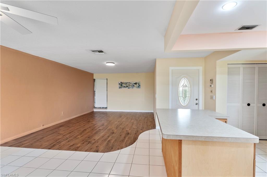 LAKEWOOD VILLAS - Residential Lease
