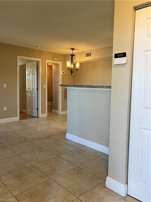 VENETIAN PALMS - Residential