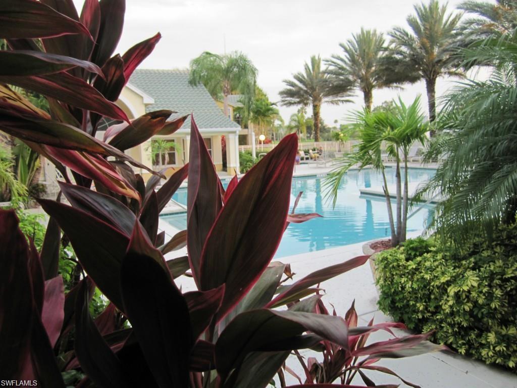 VENETIAN PALMS - Residential