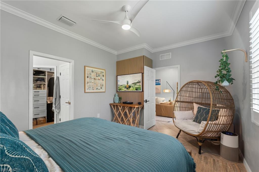 VENETIAN POINTE - Residential