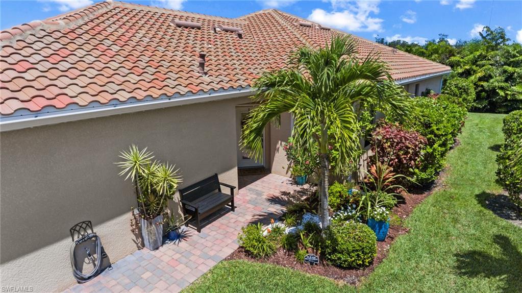 VENETIAN POINTE - Residential