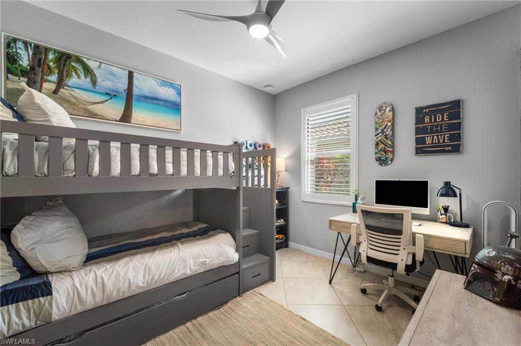 VENETIAN POINTE - Residential