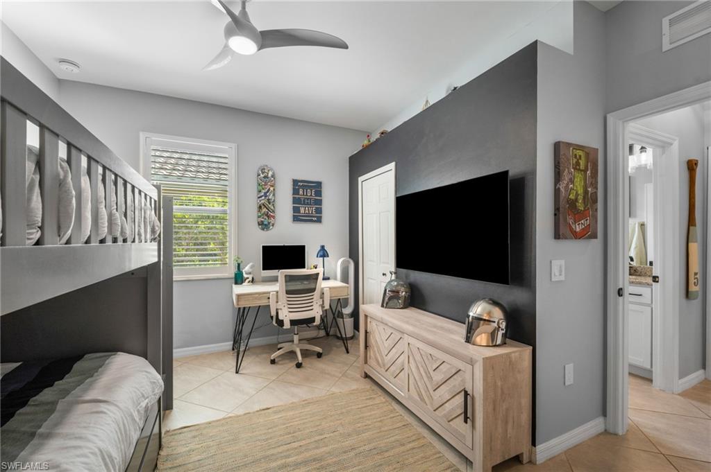 VENETIAN POINTE - Residential