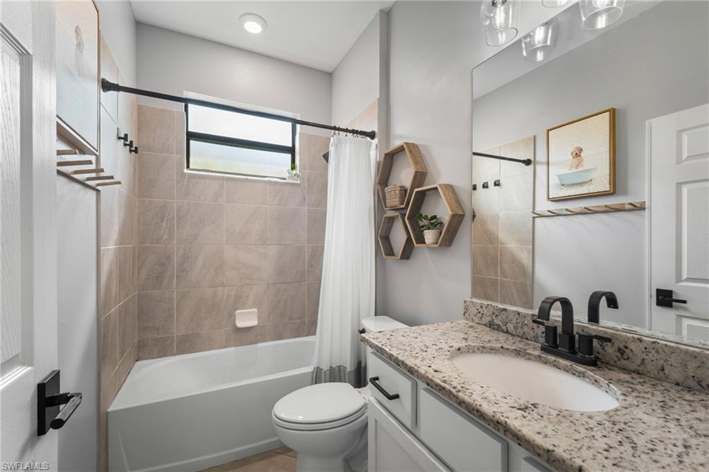 VENETIAN POINTE - Residential